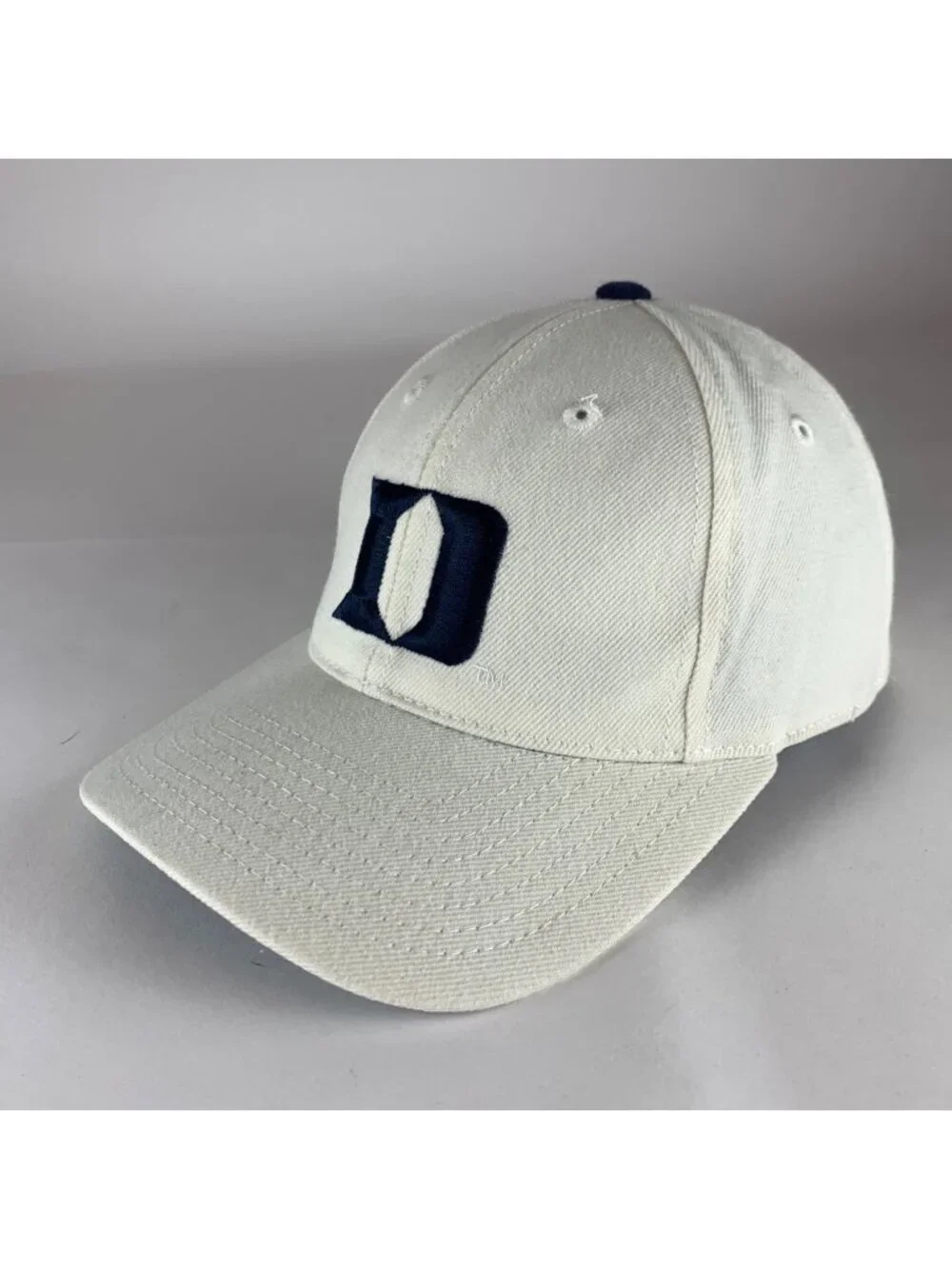Duke Blue Devils NCAA Vintage White Top of the World Fitted Hat Mes 7 1/4